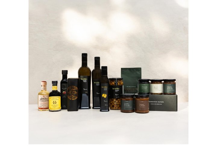 Monsieur Rafael Products